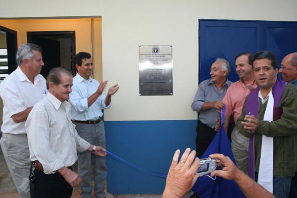 Descerramento da placa inaugural