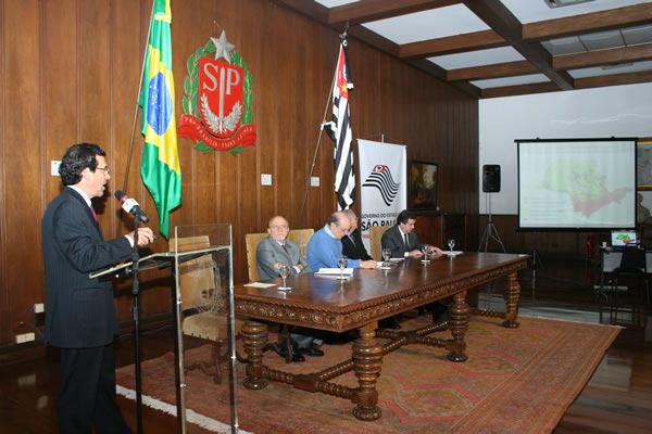 Xico Graziano explica o zoneamento agroambiental para o setor da cana.