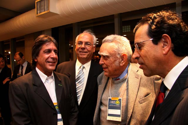Xico Graziano e Carlos Minc no encerramento do congresso.