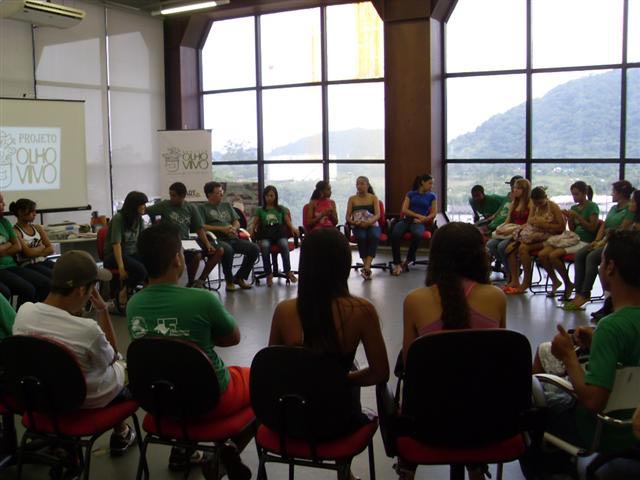 Educadores participam de encontro de capacitação