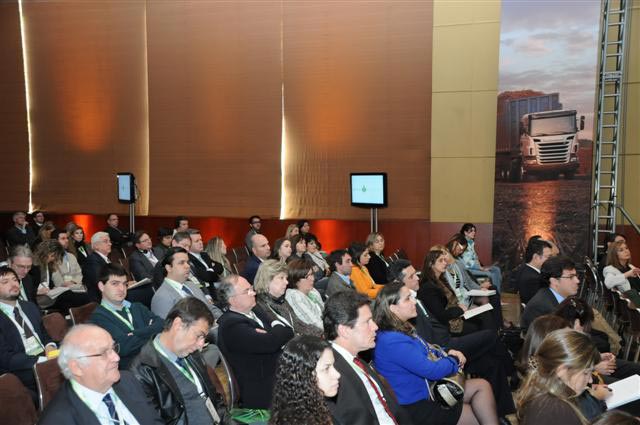 Público acompanha palestra no Ethanol Summit 2011