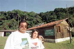Leopoldo da Silva Neves, com a mulher, encarregado do Núcleo Rio Verde. Foto: Beto Barata/AE